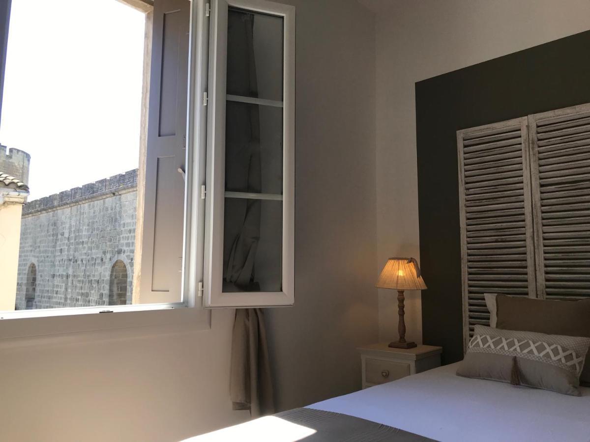 O 36 Rempart Sud B&B Aigues-Mortes Ngoại thất bức ảnh